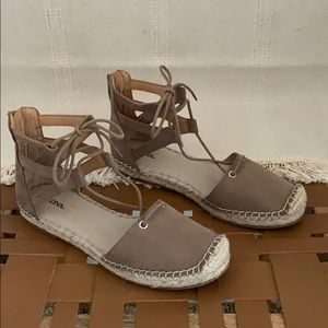 Espadrille grey taupe closed toe sandals 7
